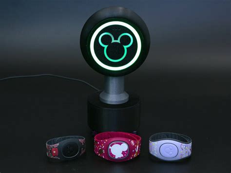 disney magic band rfid reader|Disney Magic band readers.